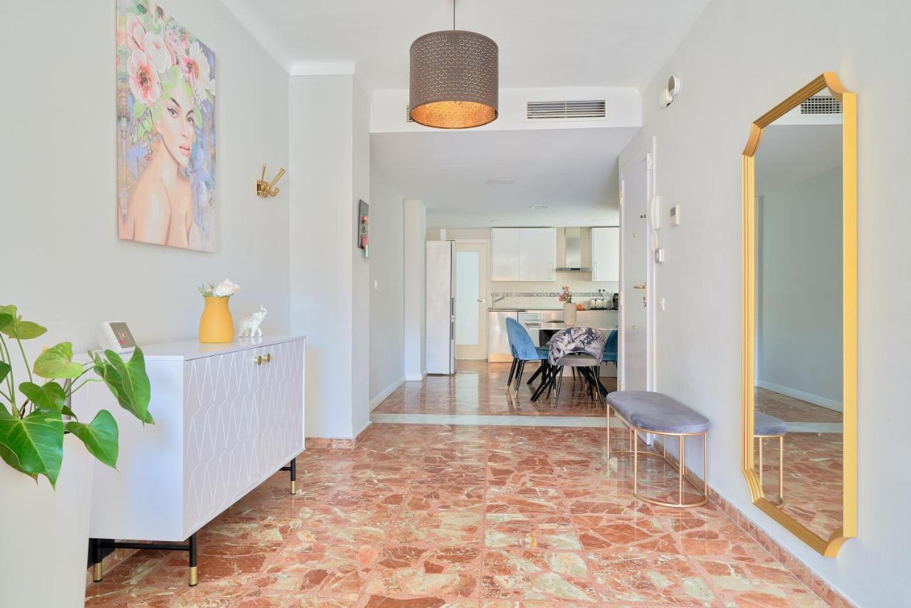Sun-Kissed Getaway Apartment Malaga Exterior photo