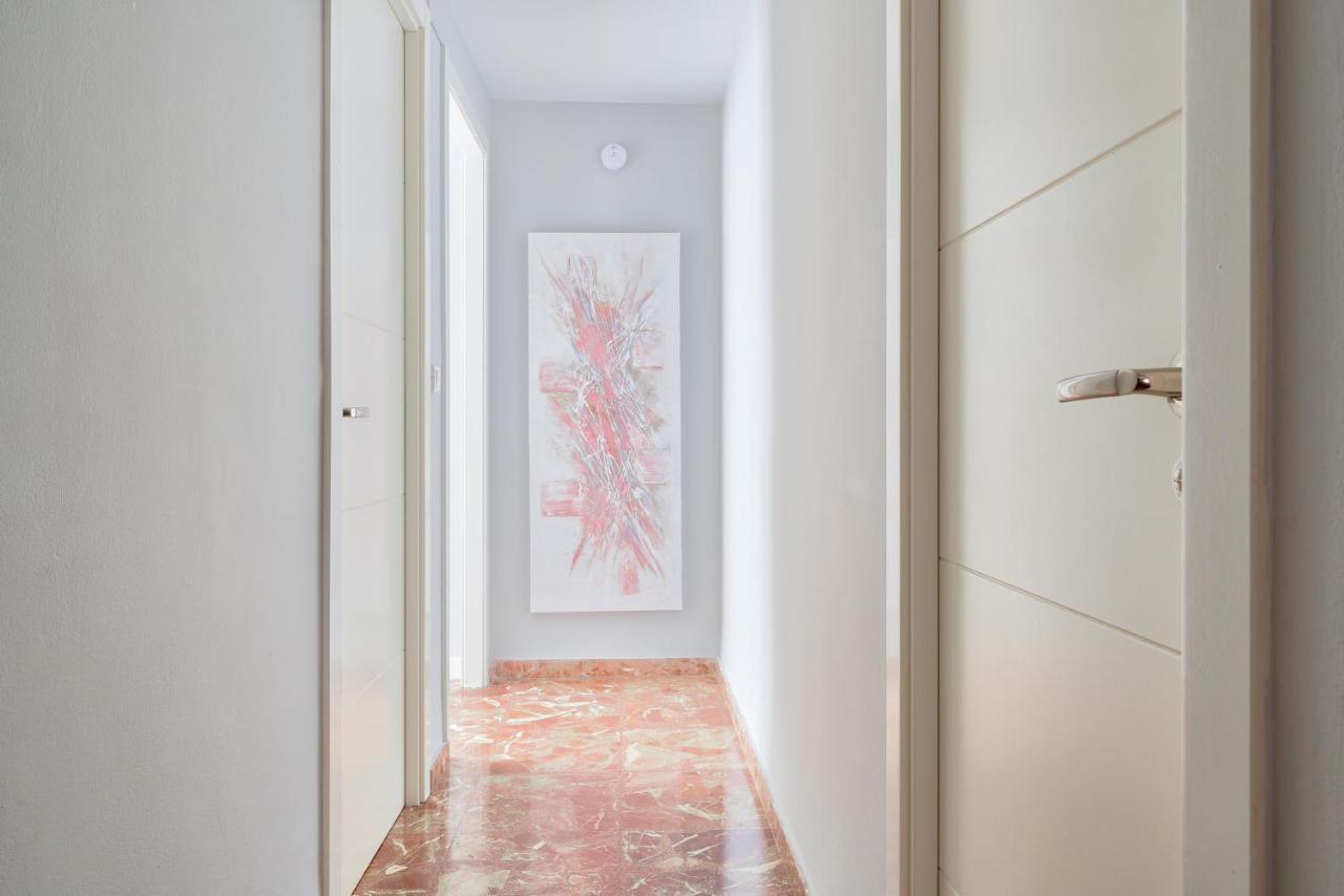 Sun-Kissed Getaway Apartment Malaga Exterior photo