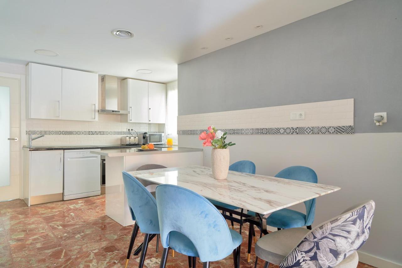 Sun-Kissed Getaway Apartment Malaga Exterior photo