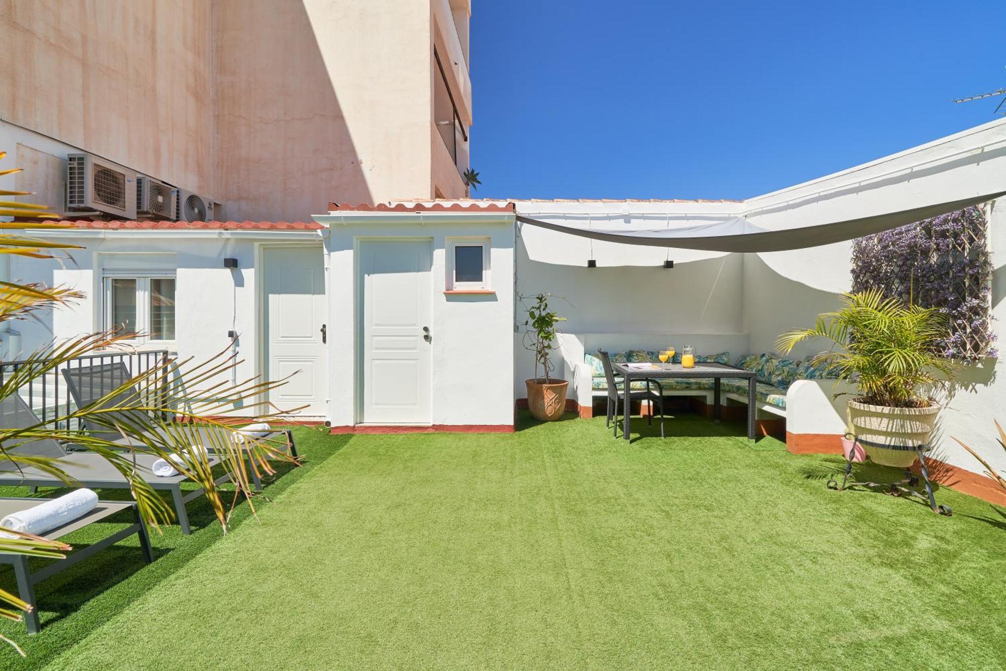 Sun-Kissed Getaway Apartment Malaga Exterior photo