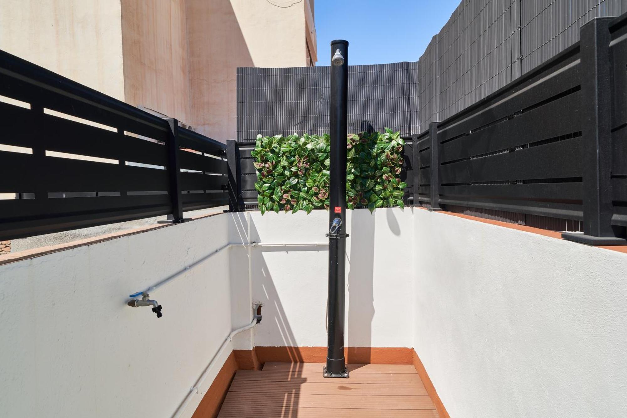 Sun-Kissed Getaway Apartment Malaga Exterior photo