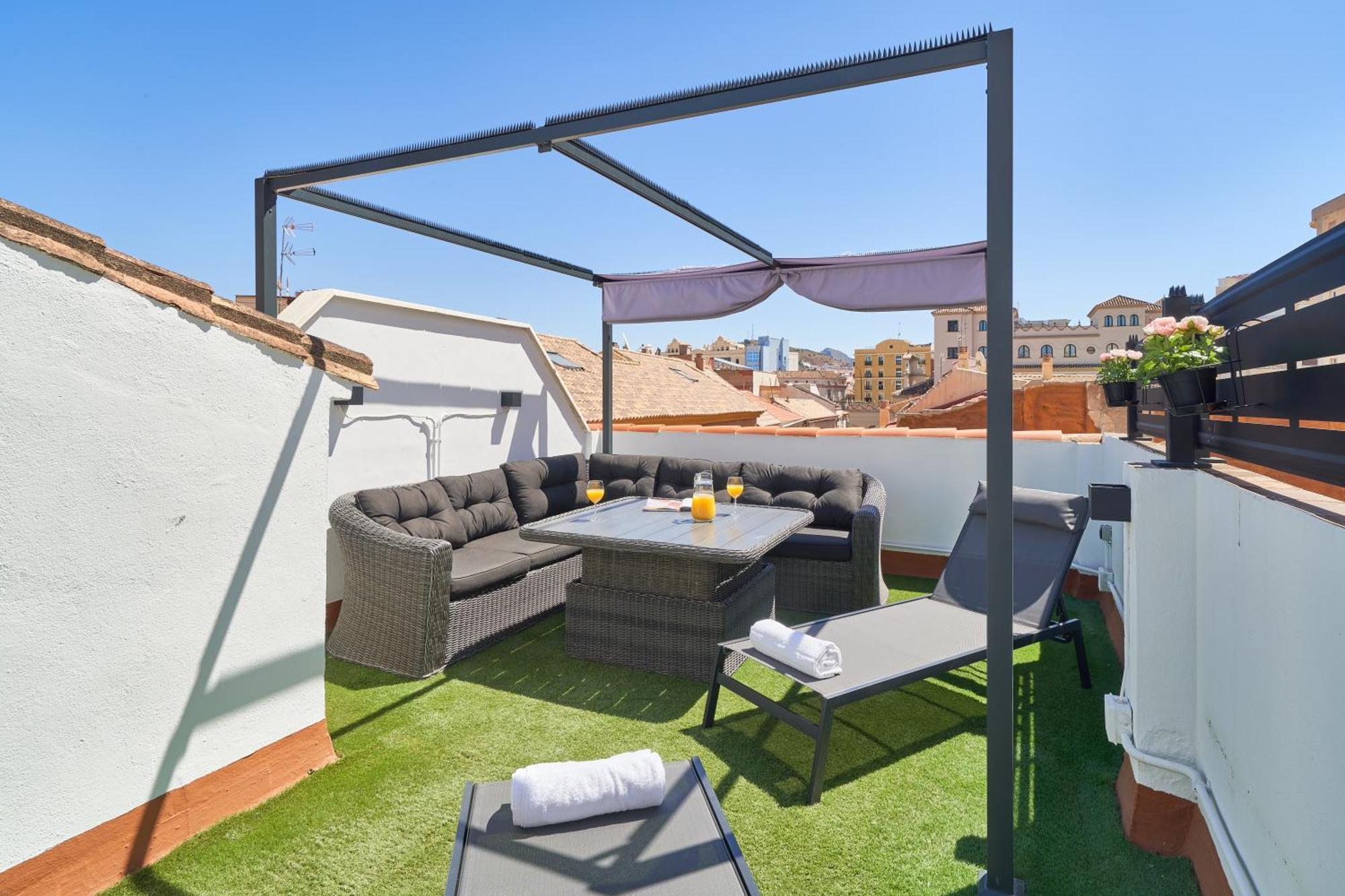 Sun-Kissed Getaway Apartment Malaga Exterior photo