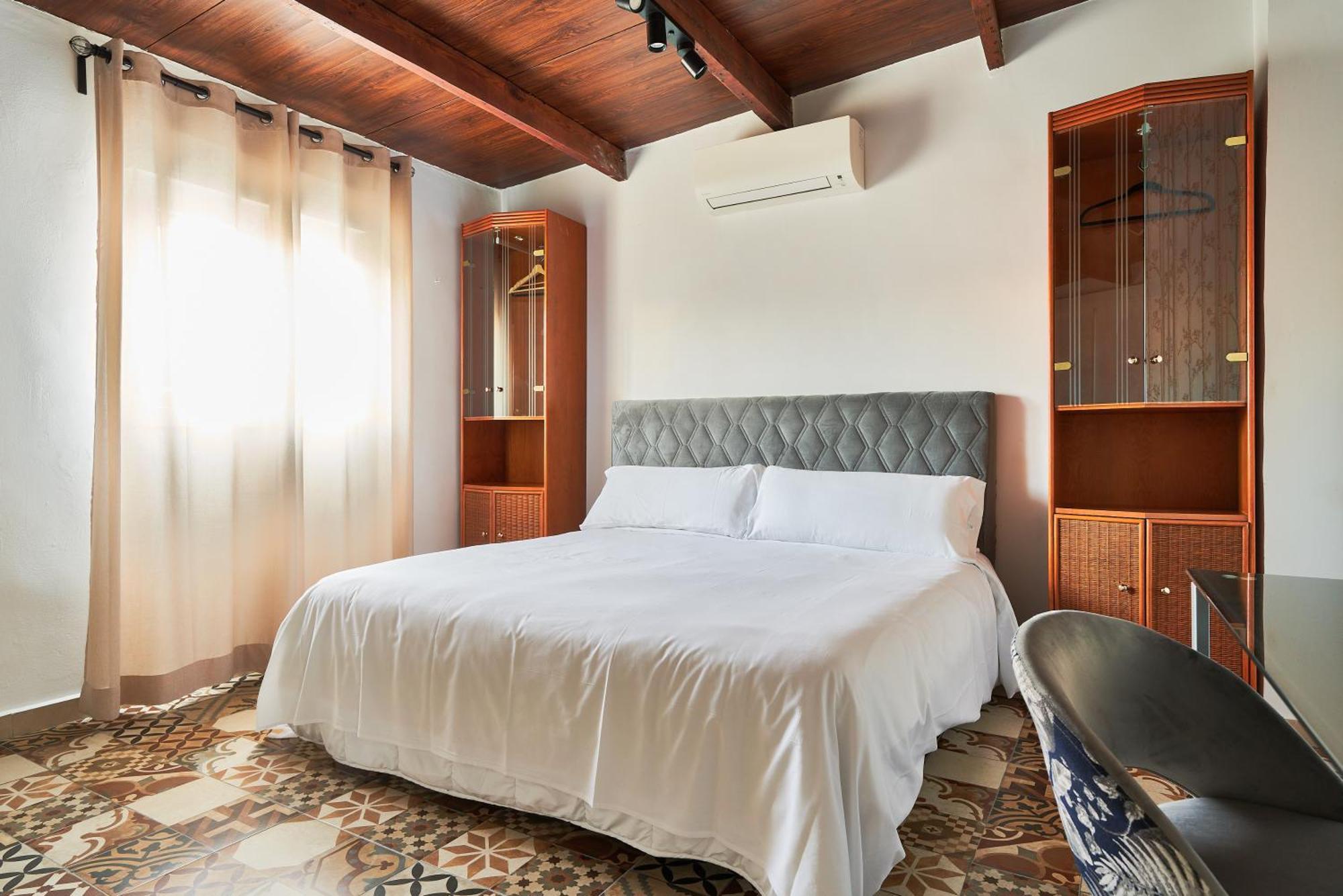 Sun-Kissed Getaway Apartment Malaga Exterior photo